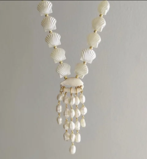Collar Peregrina