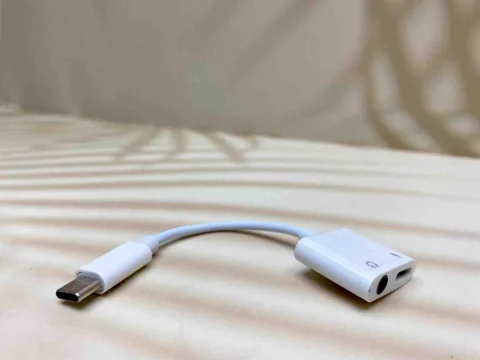 ADAPTADOR Y TIPO-C A 3.5MM-CARGA 10748