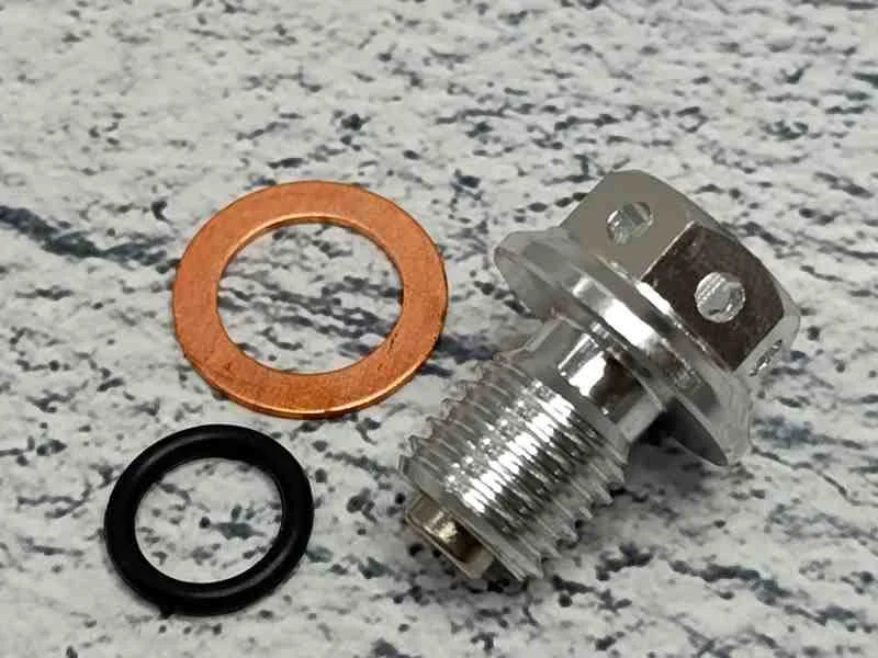 TAPON PLATEADO P/CARTER MOTO 12093P